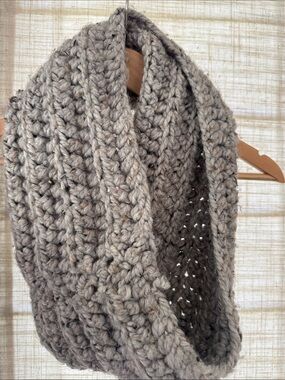 Handmade Chunky Hand-Knit Infinity Scarf in Heather Taupe